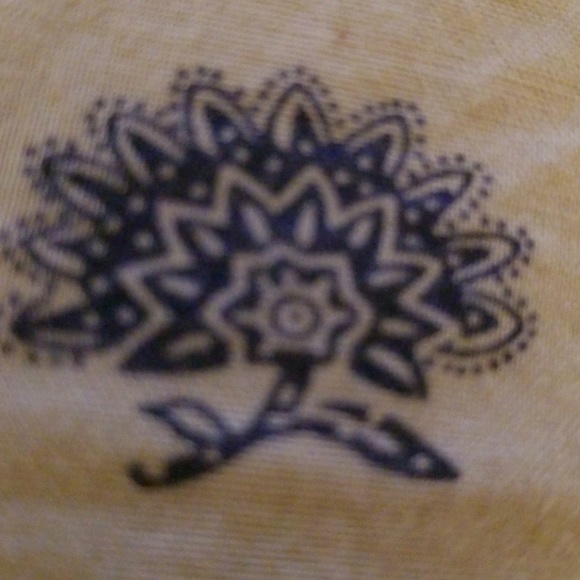 Meet your Posher, Jennifer - Picture 1 of 1